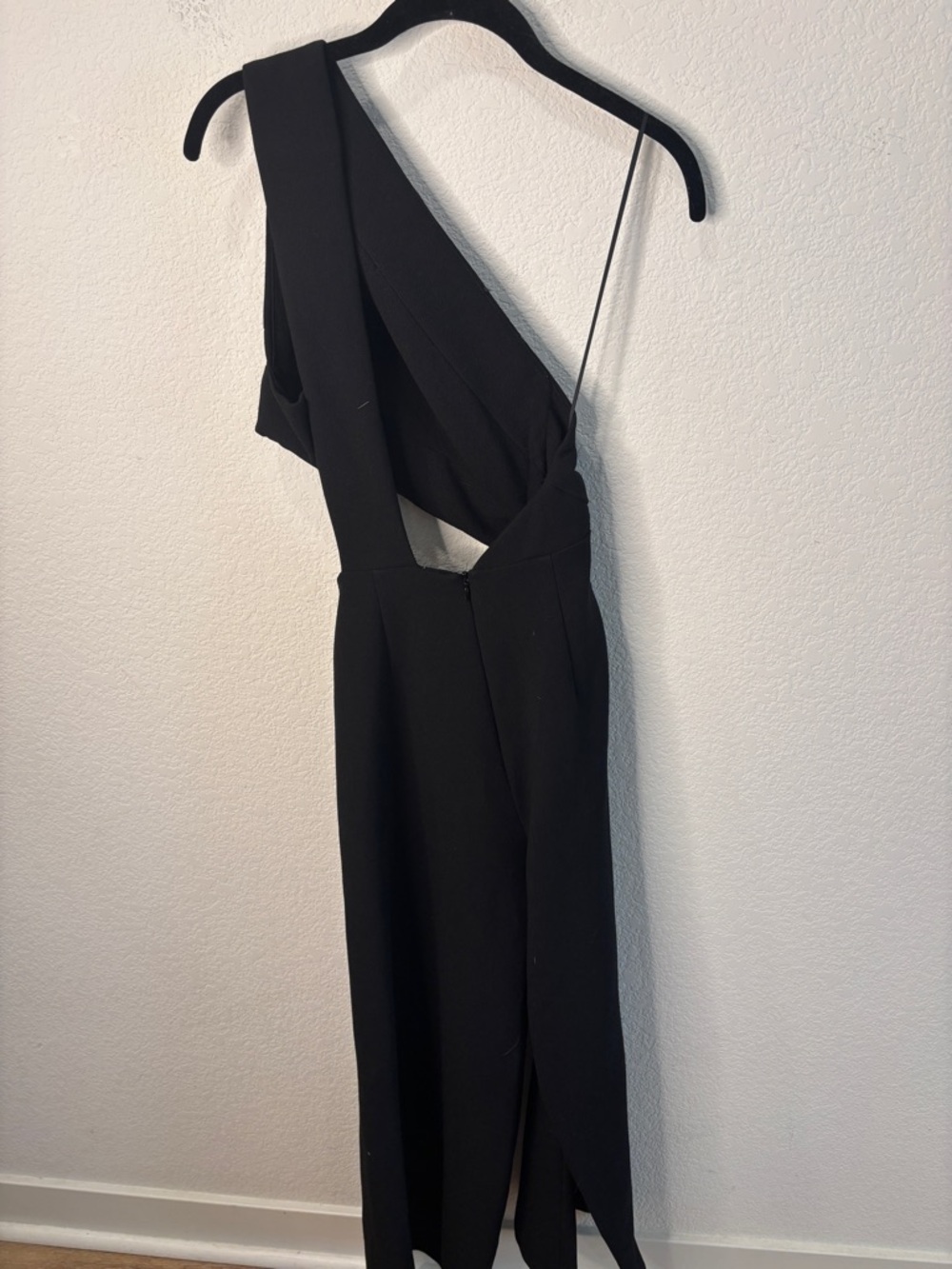SOLACE London Women's Black Addison One Shoulder Crepe Jumpsuit Size US 2 - Picture 5 of 7